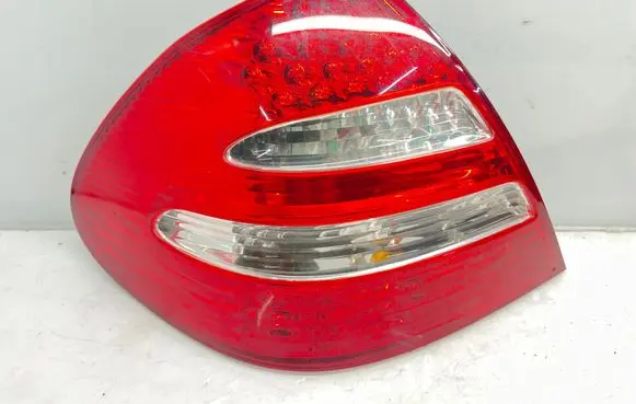 Mercedes-Benz E W211 Rear/tail lights A2118200564