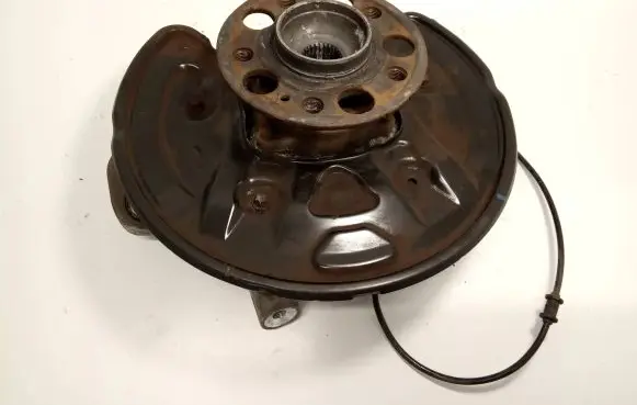 Mercedes-Benz GLC C253 Rear wheel hub A2055467480
