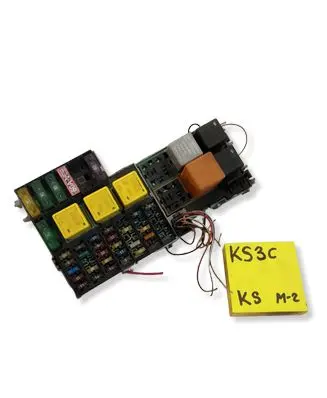 Opel Corsa C Fuse module 13109962