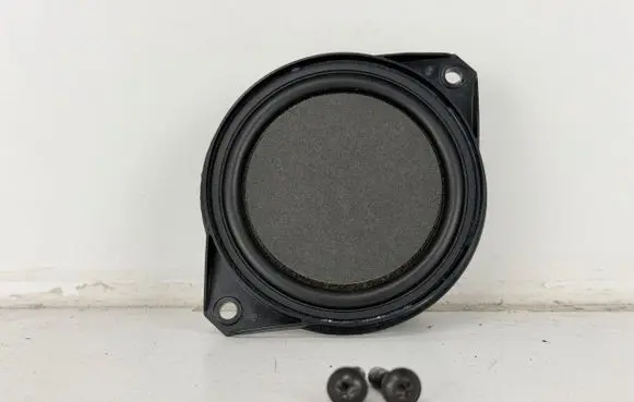 Audi A1 Front door speaker 82A035416 20220925