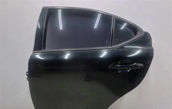 Lexus IS IV XE40 Rear door