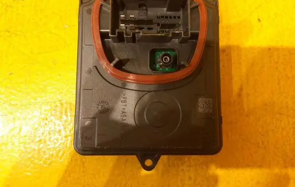 Porsche Taycan 9J1 Voltage converter/converter module 9Y0941597BA 9Y0941597B