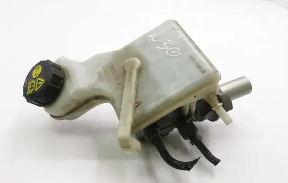 Volvo V40 Master brake cylinder 31329533 31329330
