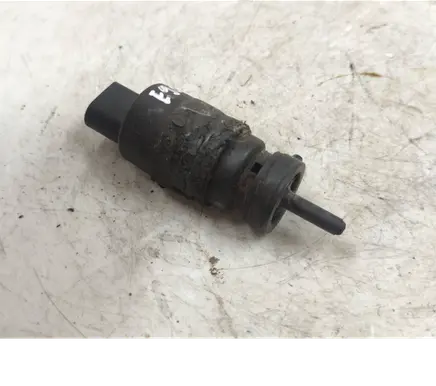 BMW 3 E90 E91 Headlight washer pump 
