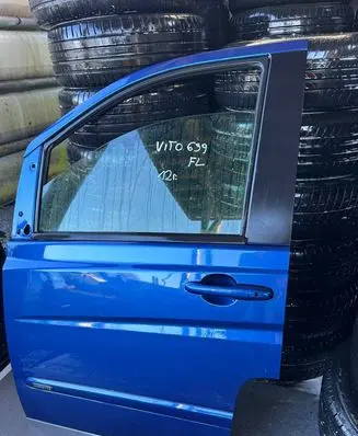 Mercedes-Benz Vito Viano W639 Front door 