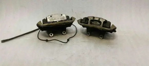 Mercedes-Benz CL C216 Rear brake caliper A2214230781