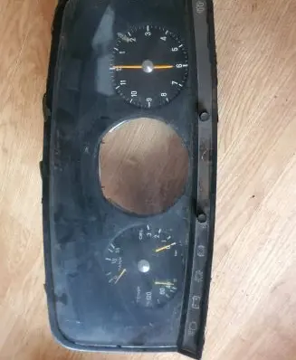 Mercedes-Benz W123 Speedometer (instrument cluster) 87001050