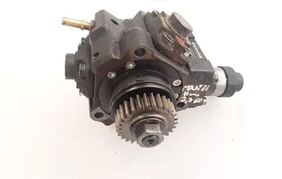 Renault Master III Fuel injection high pressure pump