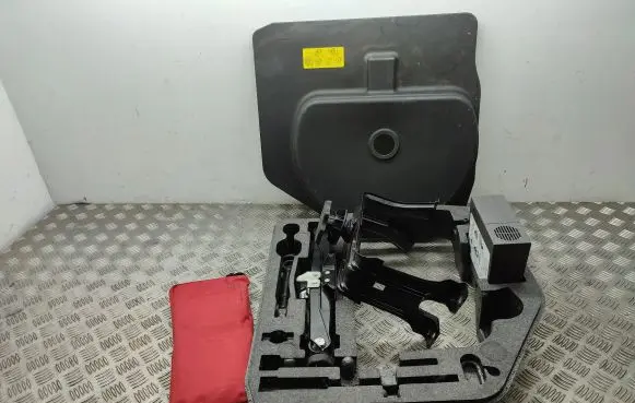 Audi A4 S4 B8 8K Tool set 
