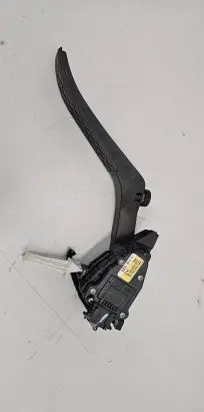 Volkswagen Touareg I Accelerator throttle pedal 7L0723507B 6PV00802624