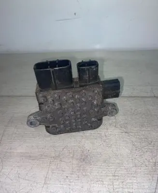 Mitsubishi Outlander Coolant fan relay 1C23219700 6F10A