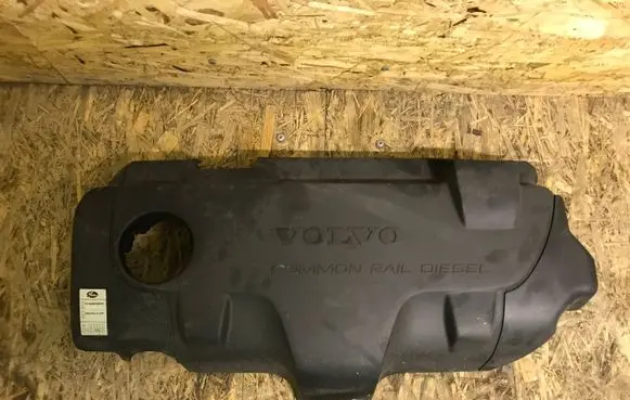 Volvo S60 Engine cover (trim)