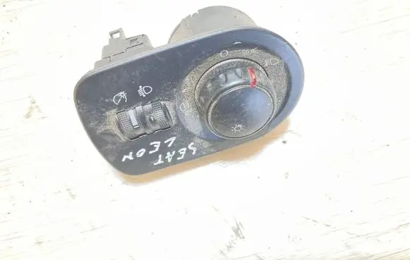 Seat Ibiza III (6L) Light switch 1P2941431B