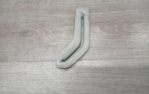Volvo V70 Seat belt trim 1882