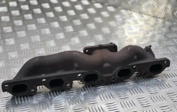 SsangYong Rodius Exhaust manifold