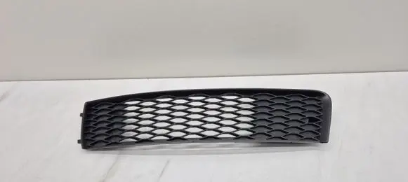 Audi Q7 4L Front bumper lower grill 4L0807697B