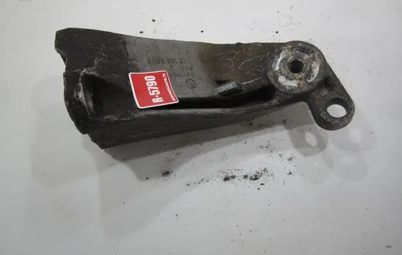 Volkswagen Golf III Engine mounting bracket 1H0199354F