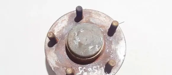 Nissan Primera Rear wheel hub
