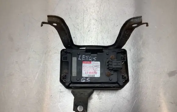 Lexus GS 300 350 430 450H Distronic sensor radar 8821030080 2300005064