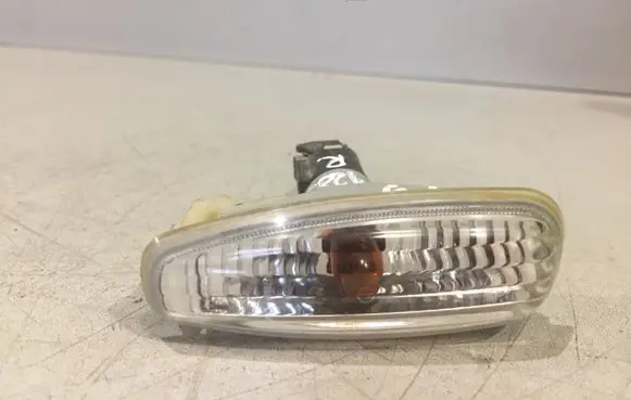 Hyundai i30 Front fender indicator light 923033L1