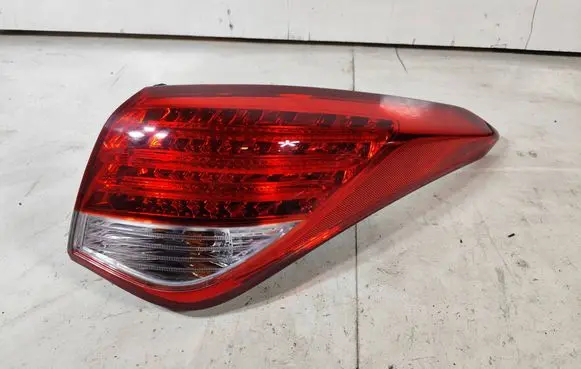 Hyundai i40 Rear/tail lights 924023Z3