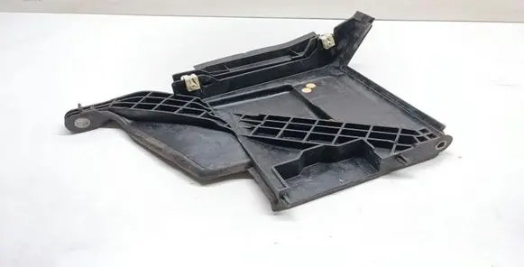 Battery bracket