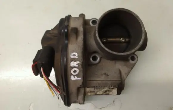 Ford Focus Throttle valve 2S6UFA