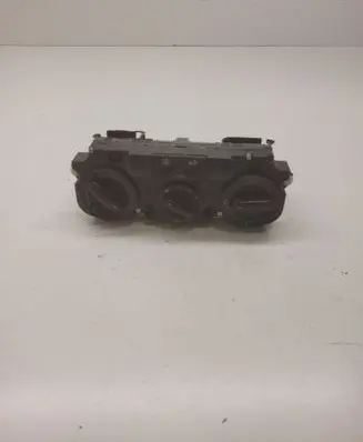 Volkswagen Golf Plus Climate control unit