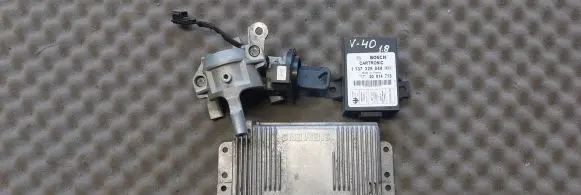 Volvo S40, V40 Engine control unit/module 30850998 S113727100C 361893378