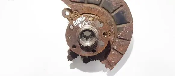 Volkswagen Golf V Front wheel hub