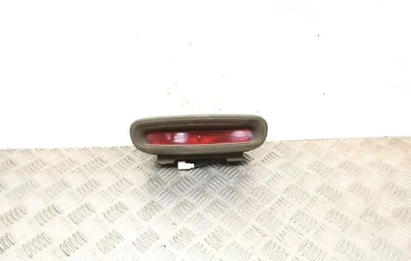 Hyundai Santa Fe Third/center stoplight U399 92750260 E111397