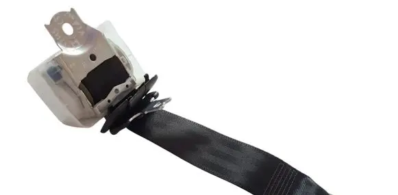 Middle seatbelt (rear)