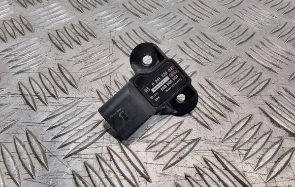 Volkswagen Golf Plus Air pressure sensor 0261230031 06B906051