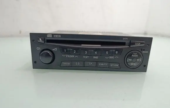 Mitsubishi Grandis Radio/CD/DVD/GPS head unit 8701A080