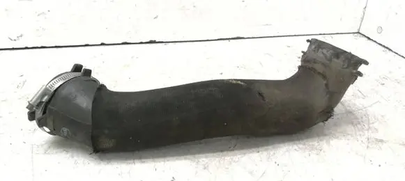 Audi A8 S8 D3 4E Intercooler hose/pipe 4E0145737M