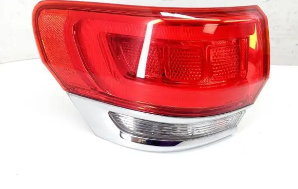 Jeep Grand Cherokee (WK) Rear/tail lights P68110017AB