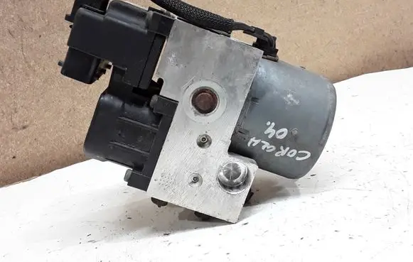 Toyota Corolla E120 E130 ABS Pump 4451002050 8954102030