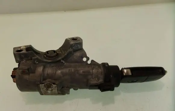 Volkswagen PASSAT B5 Ignition lock 4B0905851N