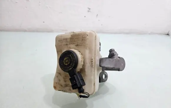 Audi A7 S7 4G Master brake cylinder