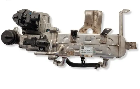 Chevrolet Cruze EGR valve cooler 25185316 GG2V1
