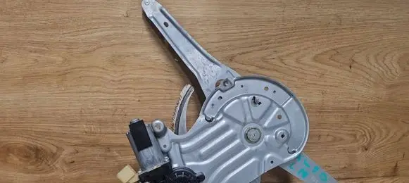 Volvo XC90 Front window lifting mechanism without motor 