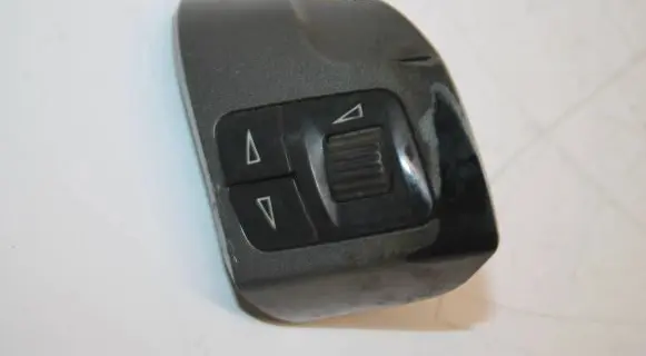 Opel Zafira B Steering wheel buttons/switches 13208858 305582185057 88139804