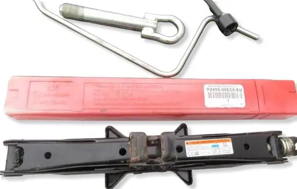 Toyota Yaris Lift Jack 1100K 13042026