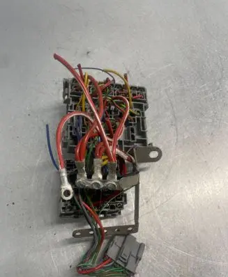 Volvo S70 V70 V70 XC Fuse box set 518788104