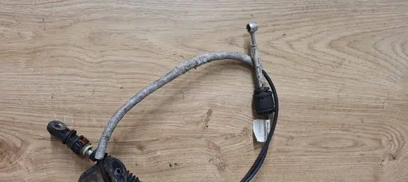 Gear shift cable linkage