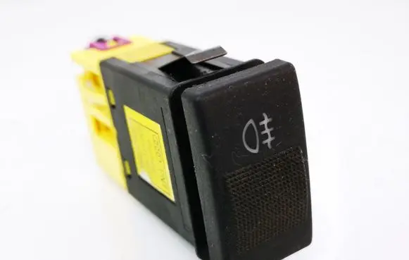 Fog light switch