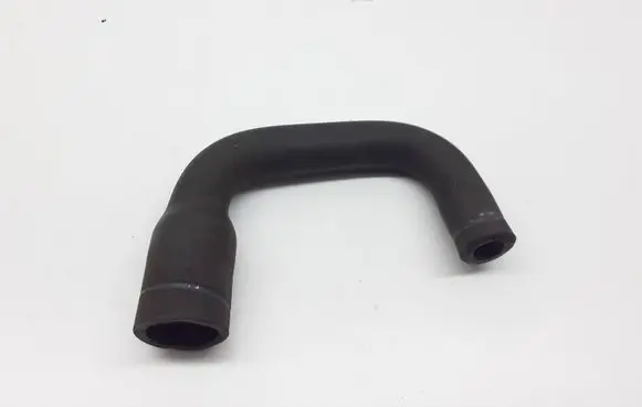 Lexus CT 200H Fuel line pipe