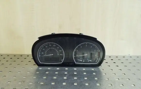 BMW X3 E83 Speedometer (instrument cluster) 25811510