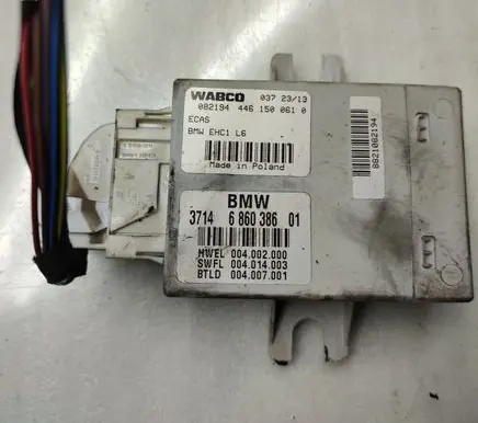 BMW 5 F10 F11 Air suspension control unit module (rear) 6860386