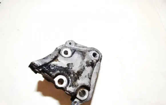 Citroen C5 Engine mounting bracket 9628311880